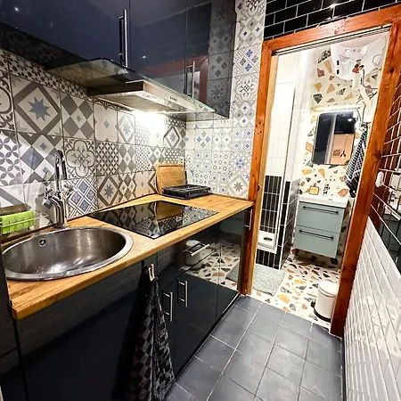 Appartamento Amazing House Near To Saint Lazar&lafayette! Parigi